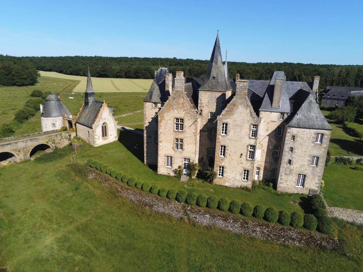 Chateau De Bourgon Montourtier Exterior photo